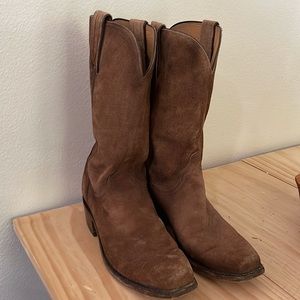 Luchesse brown suede 10.5D